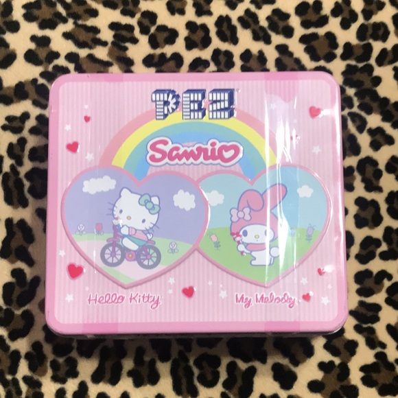2006 SANRIO Hello Kitty & My Melody PEZ Metal Pink Lunch Box Vintage Hearts Cute - Picture 2 of 11